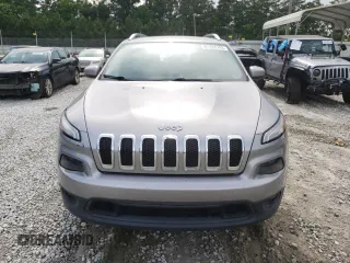 2018 Jeep Cherokee Latitude Plus с VIN 1C4PJLLB8JD538160, выставлен на аукционе Copart как лот 61352795 с пробегом 95 818 миль миль и Списание • Salvage title. История ставок и продаж доступна на DreamBid. Изображение 5.