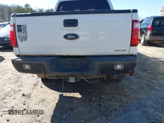 2016 Ford F-250 Lariat z VIN 1FT7W2B6XGEC21175, wystawiony jako IAAI lot #41404523 z przebiegiem 221 871 mil mil oraz . Historia ofert i sprzedaży dostępna na DreamBid. Obrazek 16.