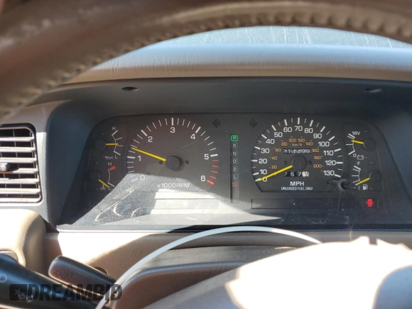 1995 Toyota Land Cruiser z VIN JT3DJ81W6S0106332, wystawiony jako Copart lot #47772055 z przebiegiem 214 499 mil mil oraz Szkoda całkowita • Salvage title. Historia ofert i sprzedaży dostępna na DreamBid. Obrazek 9.