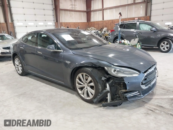 2016 Tesla Model S 90D with VIN 5YJSA1E22GF124109, listed as a IAAI auction lot 42487466 with 83,593 mi miles and . Bid and sale history available at DreamBid. Image 1.