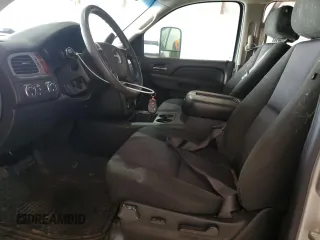 2010 GMC Yukon XL z VIN 1GKUKHE34AR126165, wystawiony jako Copart lot #52317135 z przebiegiem 234 675 mil mil oraz Tytuł czysty. Historia ofert i sprzedaży dostępna na DreamBid. Obrazek 7.