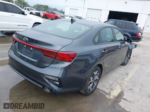 2021 Kia Forte LXS with VIN 3KPF24AD3ME314039, listed as a IAAI auction lot 38135646 with 82,935 mi miles. Bid and sale history available at carsss.com. Image 4.