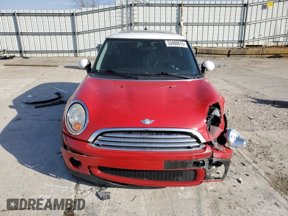 2007 MINI Hardtop z VIN WMWMF33547TT54263, wystawiony jako Copart lot #53400615 z przebiegiem 66 067 mil mil oraz Szkoda całkowita • Salvage title. Historia ofert i sprzedaży dostępna na DreamBid. Obrazek 5.