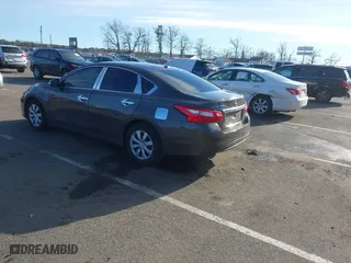 2017 Nissan Altima 2.5 SR with VIN 1N4AL3AP9HC133798, listed as a IAAI auction lot 41582890 with 57,440 mi miles. Bid and sale history available at carsss.com. Image 3.