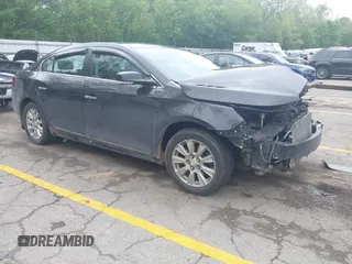 2013 Buick LaCrosse z VIN 1G4GA5E38DF175462, wystawiony jako IAAI lot #42248430 z przebiegiem 129 026 mil mil oraz . Historia ofert i sprzedaży dostępna na DreamBid. Obrazek 1.