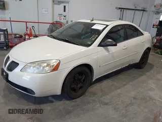 2008 Pontiac G6 z VIN 1G2ZG57B584188272, wystawiony jako IAAI lot #41977633 z przebiegiem 212 403 mil mil oraz . Historia ofert i sprzedaży dostępna na DreamBid. Obrazek 2.