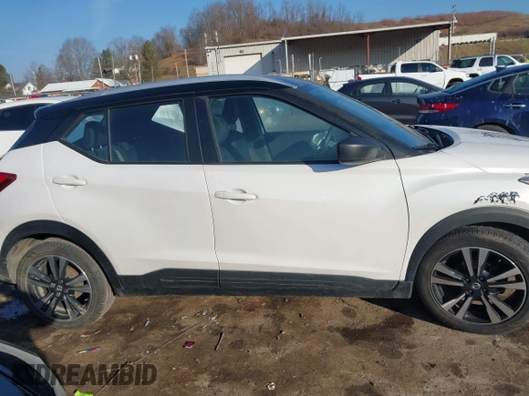2019 Nissan Kicks S with VIN 3N1CP5CU5KL550663, listed as a IAAI auction lot 41659260 with 89,672 mi miles and . Bid and sale history available at carsss.com. Image 13.