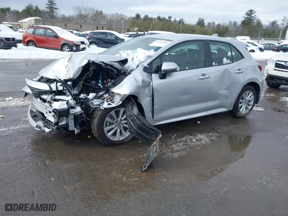 2025 Toyota Corolla Hatchback SE with VIN JTND4MBE7S3236325, listed as a IAAI auction lot 41526088 with 4,808 mi miles. Bid and sale history available at carsss.com. Image 18.