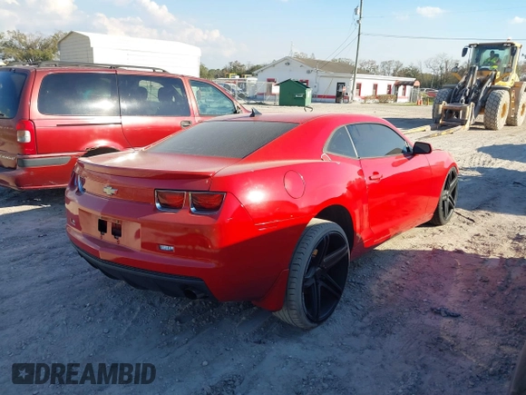 2013 Chevrolet Camaro LS с VIN 2G1FA1E32D9247590, выставлен на аукционе IAAI как лот 41428289 с пробегом 93 838 миль миль и . История ставок и продаж доступна на DreamBid. Изображение 4.