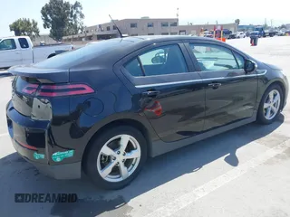 2014 Chevrolet Volt with VIN 1G1RE6E48EU172972, listed as a IAAI auction lot 42215102 with Not Provided miles and . Bid and sale history available at carsss.com. Image 4.