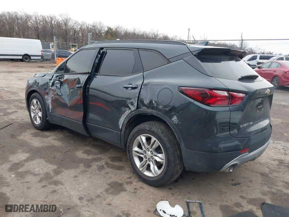 2019 Chevrolet Blazer with VIN 3GNKBHRS7KS586494, listed as a IAAI auction lot 41504223 with 1 mi miles. Bid and sale history available at carsss.com. Image 3.