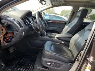 2014 Audi Q7 Premium Plus z VIN WA1LGAFE9ED017293, wystawiony jako Copart lot #58902235 z przebiegiem Nie podano mil oraz Szkoda całkowita • Salvage title. Historia ofert i sprzedaży dostępna na DreamBid. Obrazek 7.