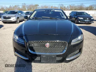 2016 Jaguar XF 35t Premium with VIN SAJBD4BV6GCY13916, listed as a Copart auction lot 86535544 with 93,872 mi miles and Clean Title. Bid and sale history available at carsss.com. Image 5.