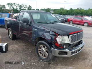 2004 Ford F-150 XL z VIN 1FTRF12W74KD85418, wystawiony jako IAAI lot #42252174 z przebiegiem 291 196 mil mil oraz . Historia ofert i sprzedaży dostępna na DreamBid. Obrazek 1.