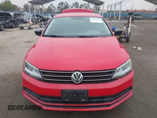 2015 Volkswagen Jetta S z VIN 3VW1K7AJ1FM302365, wystawiony jako IAAI lot #42282246 z przebiegiem 131 405 mil mil oraz . Historia ofert i sprzedaży dostępna na DreamBid. Obrazek 12.