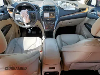 2019 Lincoln MKC Select with VIN 5LMCJ2C93KUL45415, listed as a Copart auction lot 52195285 with 45,751 mi miles and Salvage title. Bid and sale history available at DreamBid. Image 8.