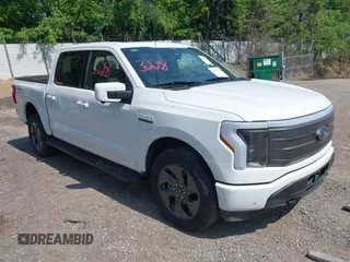 2023 Ford F-150 Lightning Pro с VIN 1FTVW1EVXPWG27360, выставлен на аукционе IAAI как лот 42073228 с пробегом 25 519 миль миль и . История ставок и продаж доступна на DreamBid. Изображение 1.