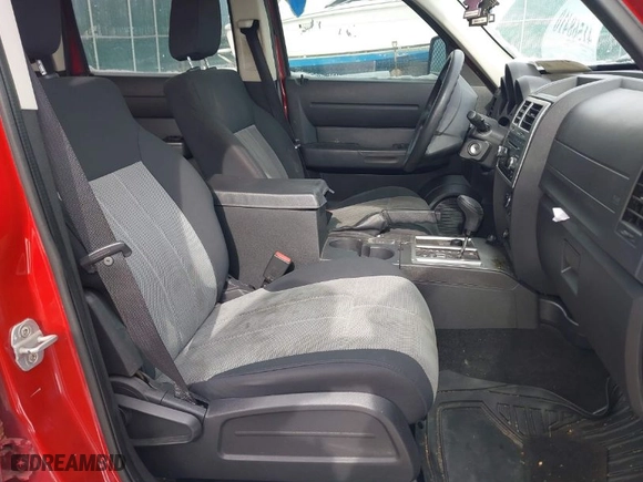 2008 Dodge Nitro SXT with VIN 1D8GU28K58W188643, listed as a IAAI auction lot 41568410 with 0 mi miles. Bid and sale history available at carsss.com. Image 5.