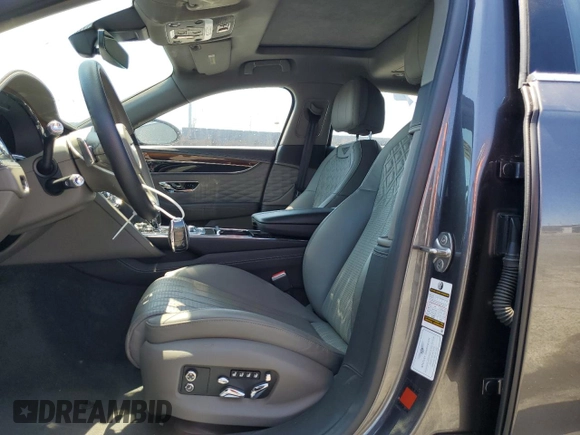 2020 Bentley Flying Spur W12 with VIN SCBBB6ZG7LC082062, listed as a Copart auction lot 65398304 with 14,246 mi miles and Salvage Title. Bid and sale history available at DreamBid. Image 7.