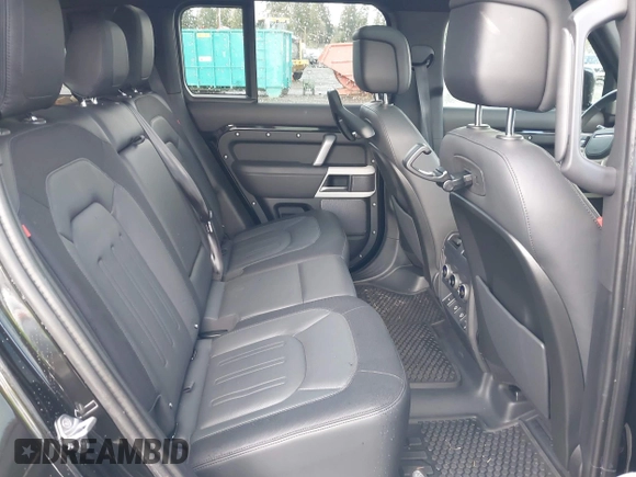 2022 Land Rover Defender X-Dynamic HSE z VIN SALE37RUXN2092086, wystawiony jako IAAI lot #41152865 z przebiegiem 17 756 mil mil oraz . Historia ofert i sprzedaży dostępna na DreamBid. Obrazek 8.