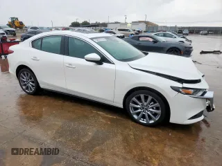 2025 Mazda 3 S Preferred z VIN 3MZBPACM8SM468564, wystawiony jako Copart lot #60070735 z przebiegiem Nie podano mil oraz Szkoda całkowita • Salvage title. Historia ofert i sprzedaży dostępna na DreamBid. Obrazek 4.