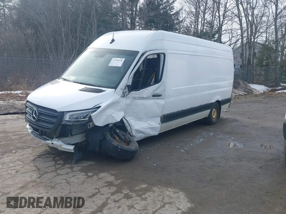 2020 Mercedes-Benz Sprinter Cargo with VIN W1Y4ECHYXLP236211, listed as a IAAI auction lot 41705378 with 139,901 mi miles and . Bid and sale history available at carsss.com. Image 16.