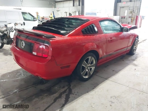 2008 Ford Mustang GT Deluxe with VIN 1ZVHT82H685191785, listed as a IAAI auction lot 41683320 with NaN miles. Bid and sale history available at carsss.com. Image 4.
