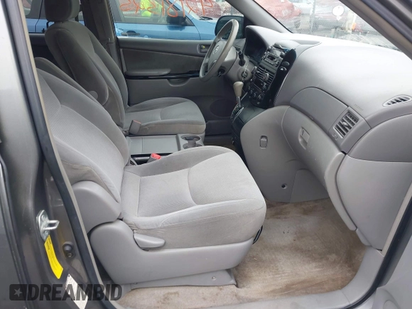 2005 Toyota Sienna LE with VIN 5TDBA23C65S045696, listed as a IAAI auction lot 42181325 with 279,479 mi miles and . Bid and sale history available at DreamBid. Image 5.