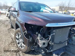 2020 GMC Acadia SLE z VIN 1GKKNRLS2LZ211202, wystawiony jako IAAI lot #41800521 z przebiegiem 62 104 mil mil oraz . Historia ofert i sprzedaży dostępna na DreamBid. Obrazek 6.