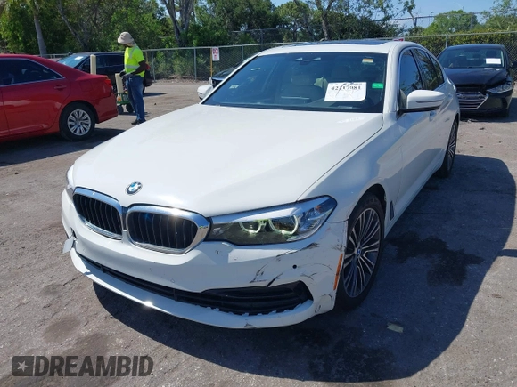2019 BMW 5 Series 530i with VIN WBAJA5C5XKWW33575, listed as a IAAI auction lot 42217081 with 55,379 mi miles and . Bid and sale history available at DreamBid. Image 6.