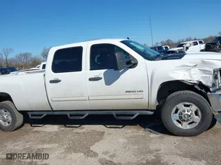 2011 Chevrolet Silverado 2500HD LT with VIN 1GC1CXCG8BF259669, listed as a IAAI auction lot 41710636 with 214,170 mi miles. Bid and sale history available at carsss.com. Image 14.