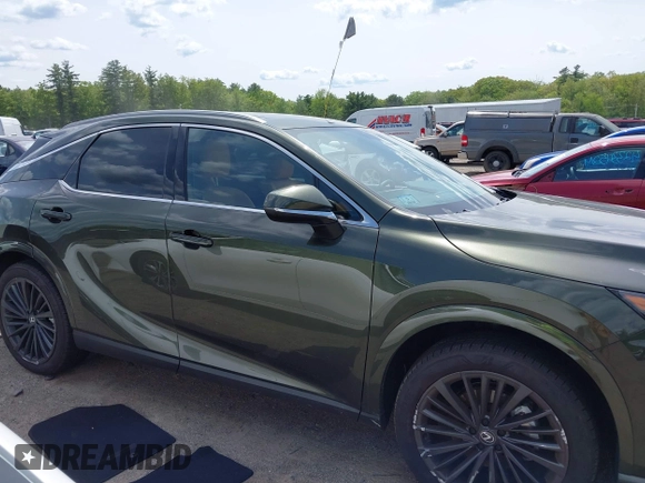 2025 Lexus RX 350 z VIN 2T2BAMCA7SC098174, wystawiony jako IAAI lot #42294965 z przebiegiem 3 845 mil mil oraz . Historia ofert i sprzedaży dostępna na DreamBid. Obrazek 13.