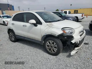 2016 FIAT 500X Easy z VIN ZFBCFYBT8GP370411, wystawiony jako Copart lot #54618035 z przebiegiem 273 393 mil mil oraz Czysty tytuł • Clean title. Historia ofert i sprzedaży dostępna na DreamBid. Obrazek 4.