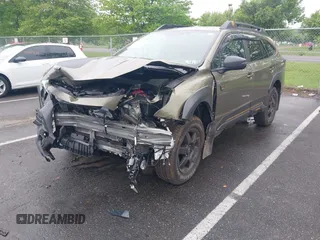 2025 Subaru Outback Wilderness z VIN 4S4BTGUDXS3233676, wystawiony jako IAAI lot #42219497 z przebiegiem 2 001 mil mil oraz . Historia ofert i sprzedaży dostępna na DreamBid. Obrazek 17.