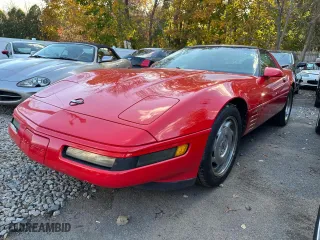 1994 Chevrolet Corvette with VIN 1G1YY22P4R5108017, listed as a Copart auction lot 46872835 with 107,281 mi miles and Clean Title. Bid and sale history available at carsss.com. Image 2.