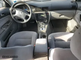 2002 Volkswagen Passat GLS with VIN WVWPD63B32P436516, listed as a Copart auction lot 78527334 with 194,069 mi miles and Salvage Title. Bid and sale history available at carsss.com. Image 8.