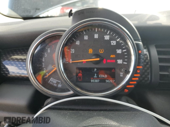 2016 MINI Hardtop S z VIN WMWXP7C50G3B33554, wystawiony jako Copart lot #66163155 z przebiegiem 95 387 mil mil oraz Szkoda całkowita • Salvage title. Historia ofert i sprzedaży dostępna na DreamBid. Obrazek 9.