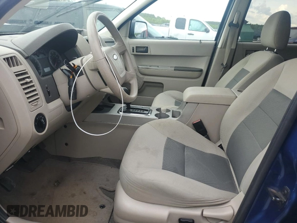 2008 Ford Escape XLT z VIN 1FMCU93148KA42466, wystawiony jako Copart lot #55590225 z przebiegiem 188 333 mil mil oraz Szkoda całkowita • Salvage title. Historia ofert i sprzedaży dostępna na DreamBid. Obrazek 7.