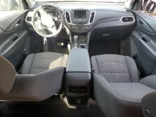 2020 Chevrolet Equinox LT z VIN 2GNAXUEV3L6282892, wystawiony jako Copart lot #48515745 z przebiegiem 86 299 mil mil oraz Szkoda całkowita • Salvage title. Historia ofert i sprzedaży dostępna na DreamBid. Obrazek 8.
