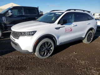2021 Kia Sorento X-Line z VIN 5XYRGDLF8MG038912, wystawiony jako Copart lot #46582275 z przebiegiem 130 794 mil mil oraz Szkoda całkowita • Salvage title. Historia ofert i sprzedaży dostępna na DreamBid. Obrazek 1.