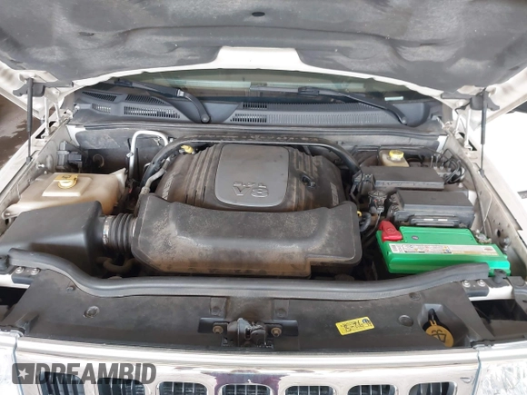 2010 Jeep Commander Sport with VIN 1J4RG4GT7AC130135, listed as a IAAI auction lot 42436053 with 103,482 mi miles and . Bid and sale history available at DreamBid. Image 10.