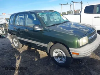 2000 Chevrolet Tracker z VIN 2CNBE13C5Y6948771, wystawiony jako IAAI lot #41607472 z przebiegiem 229 242 mil mil oraz . Historia ofert i sprzedaży dostępna na DreamBid. Obrazek 1.