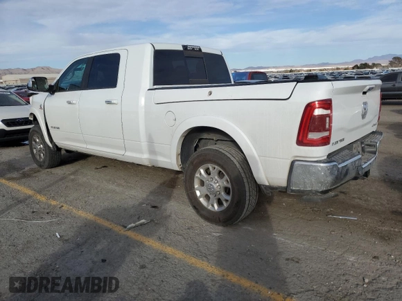 2020 Ram 3500 Laramie z VIN 3C63R3MLXLG293695, wystawiony jako Copart lot #45008095 z przebiegiem 102 028 mil mil oraz Szkoda całkowita • Salvage title. Historia ofert i sprzedaży dostępna na DreamBid. Obrazek 2.