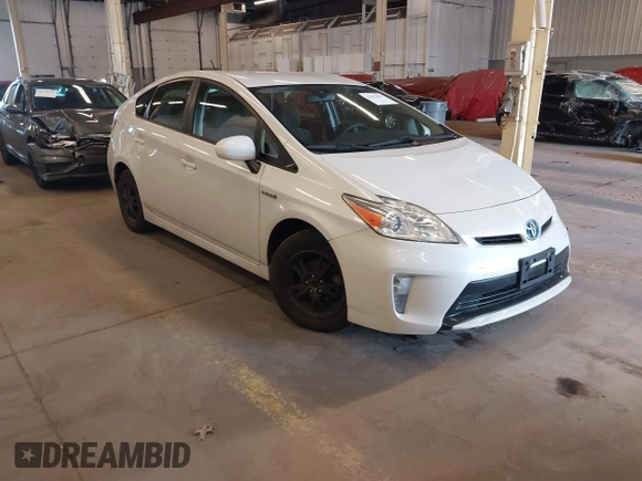 2015 Toyota Prius Four z VIN JTDKN3DU2F0470886, wystawiony jako IAAI lot #42157691 z przebiegiem 108 400 mil mil oraz . Historia ofert i sprzedaży dostępna na DreamBid. Obrazek 1.