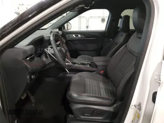 2025 Ford Explorer ST-Line z VIN 1FMUK8KH4SGB53287, wystawiony jako Copart lot #59285225 z przebiegiem 9 118 mil mil oraz Czysty tytuł • Clean title. Historia ofert i sprzedaży dostępna na DreamBid. Obrazek 7.