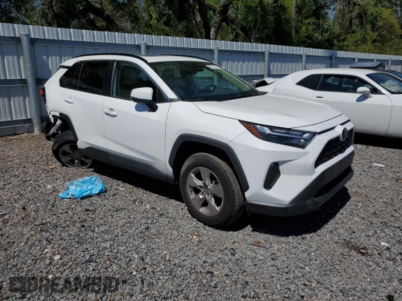 2023 Toyota RAV4 XLE with VIN 2T3W1RFVXPC216198, listed as a Copart auction lot 49070535 with 19,666 mi miles and Salvage Title. Bid and sale history available at carsss.com. Image 4.