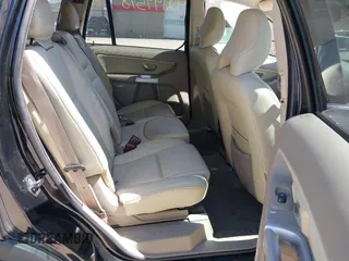 2006 Volvo XC90 2.5L Turbo with VIN YV4CY592361303569, listed as a IAAI auction lot 42149578 with 107,911 mi miles. Bid and sale history available at carsss.com. Image 8.