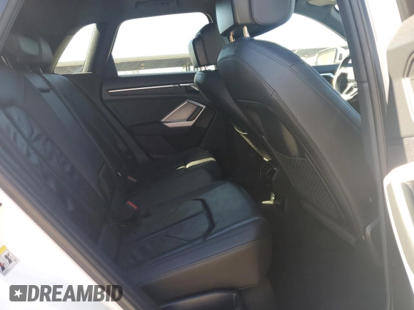 2023 Audi Q3 S line Premium z VIN WA1DECF39P1076028, wystawiony jako Copart lot #46355825 z przebiegiem 45 568 mil mil oraz Tytuł czysty. Historia ofert i sprzedaży dostępna na DreamBid. Obrazek 10.