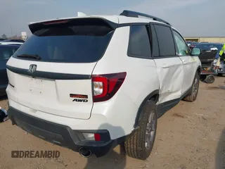 2023 Honda Passport TrailSport with VIN 5FNYF8H60PB041202, listed as a IAAI auction lot 41690891 with 19,415 mi miles. Bid and sale history available at carsss.com. Image 4.