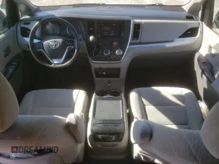 2020 Toyota Sienna LE with VIN 5TDJZ3DC6LS239120, listed as a Copart auction lot 45532665 with 477,555 mi miles and Clean title. Bid and sale history available at DreamBid. Image 8.